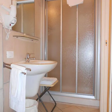 Atlantic Отель 3*