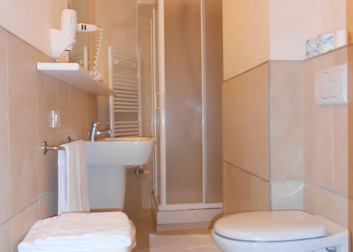 Atlantic Hotell 3*